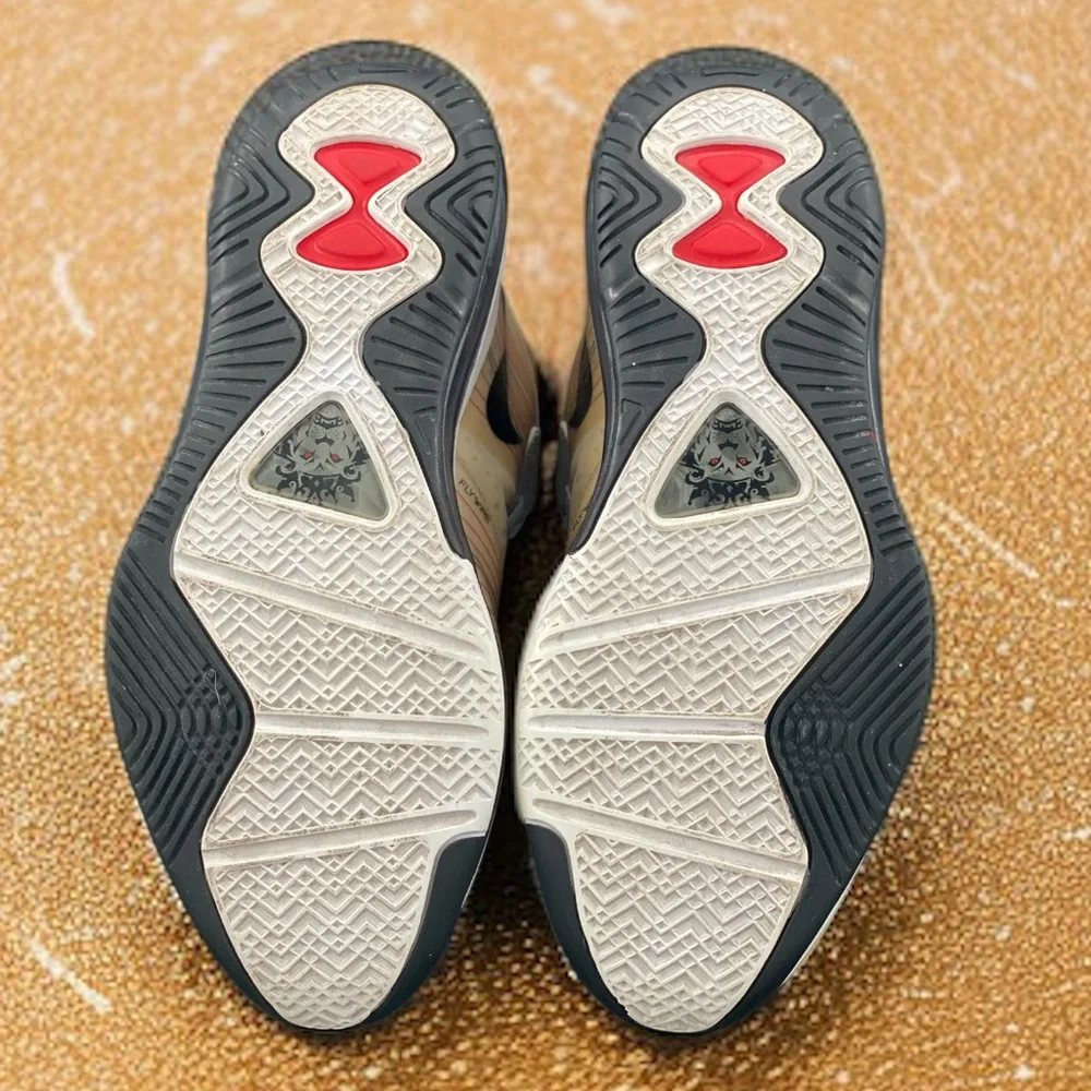 Nike LeBron 8 V/2 “Home” | 2011 OG | Men’s 8.5 / Women’s 10 | Rare Collectible - Picture 11 of 12